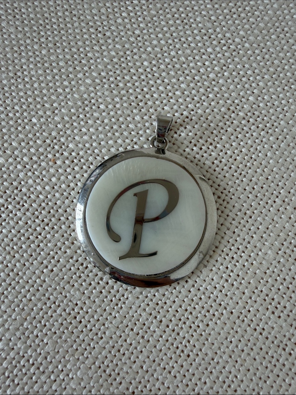 Monogram 'P' Round Pendant Necklace in Silver and Mother-of-Pearl